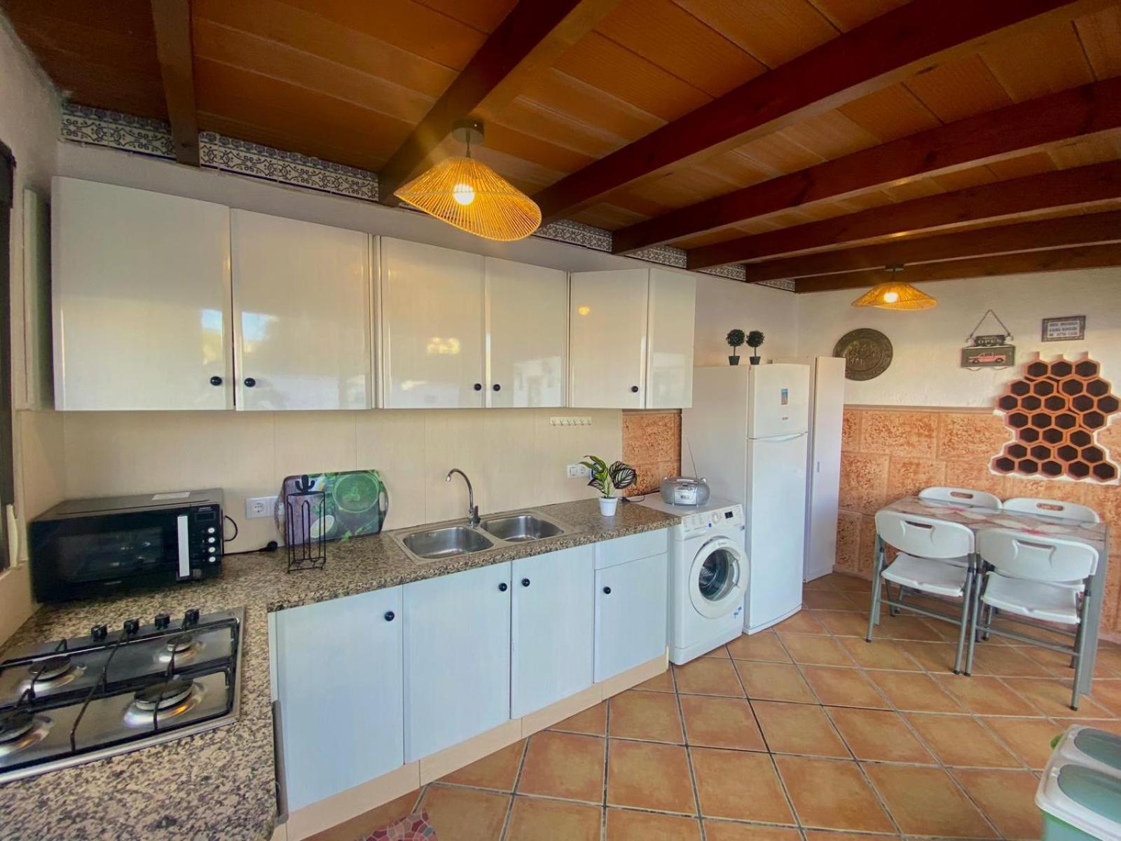 Apartamento Monica กัลเป ภายนอก รูปภาพ